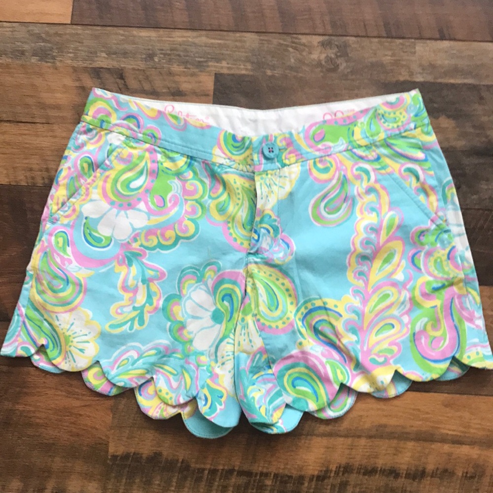Lilly Pulitzer scalloped buttercup shorts 00